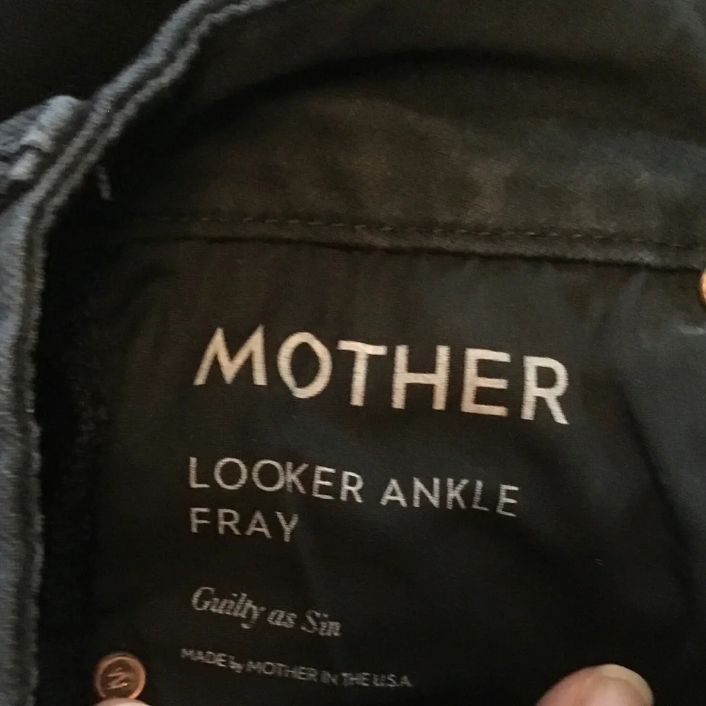 MOTHER Looker Ankle Fray Black Distressed Skinny Jeans - 26